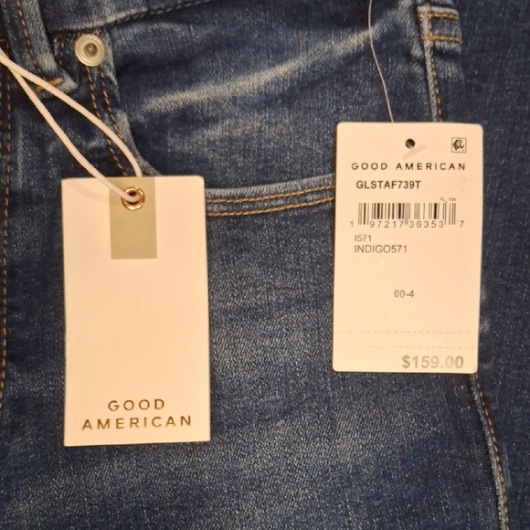 Good American Classic Blue Straight Leg Jeans - Picture 4 of 10